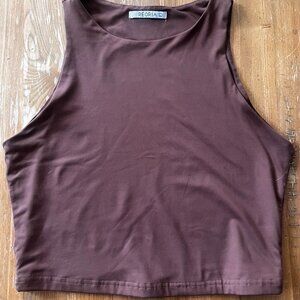 TRENDY + FLATTERING – REORIA Butsmooth Sleeveless Halter Neck Crop Top | Size L
